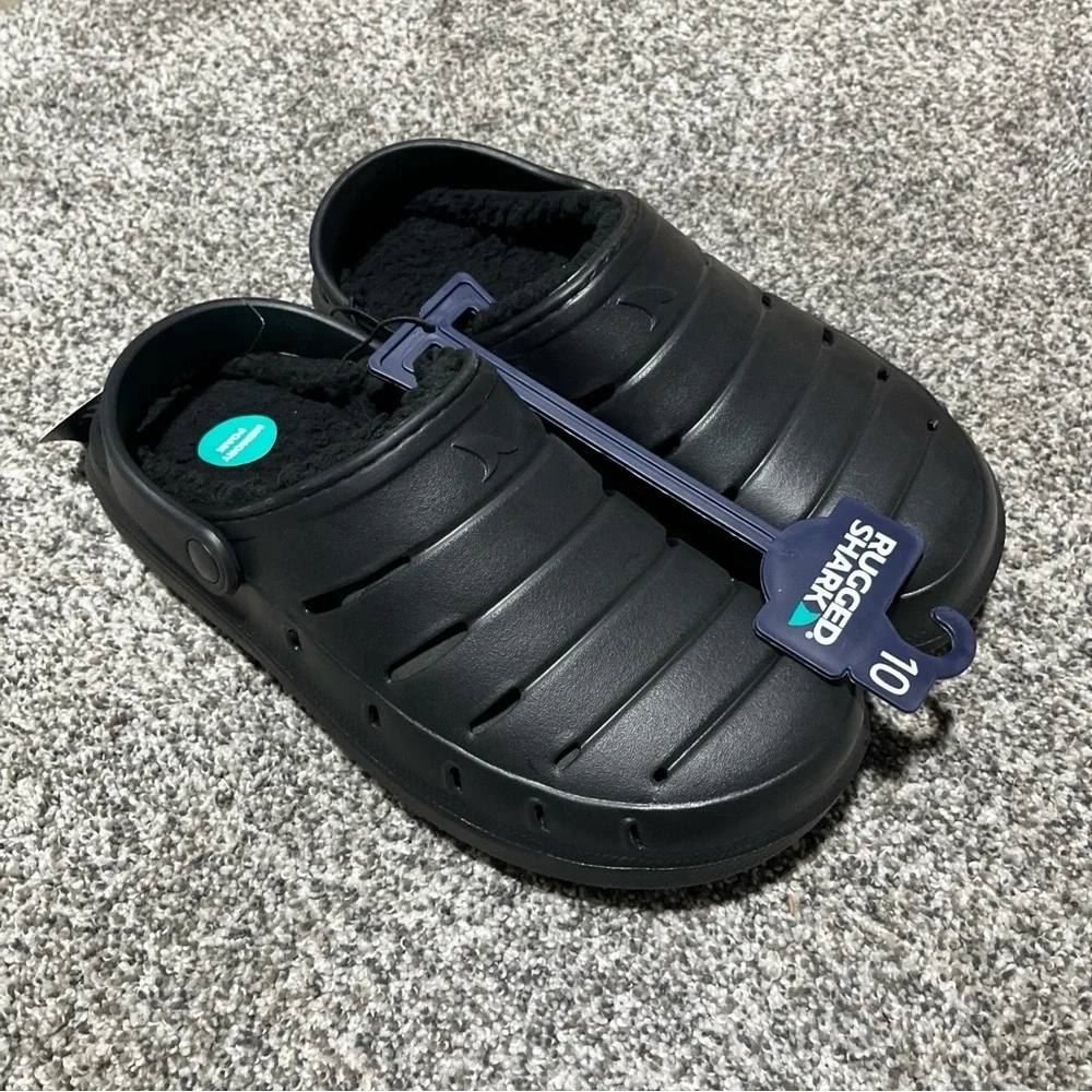 NWT Rugged Shark Black Camo Lined Clogs Size 10 Memory Foam